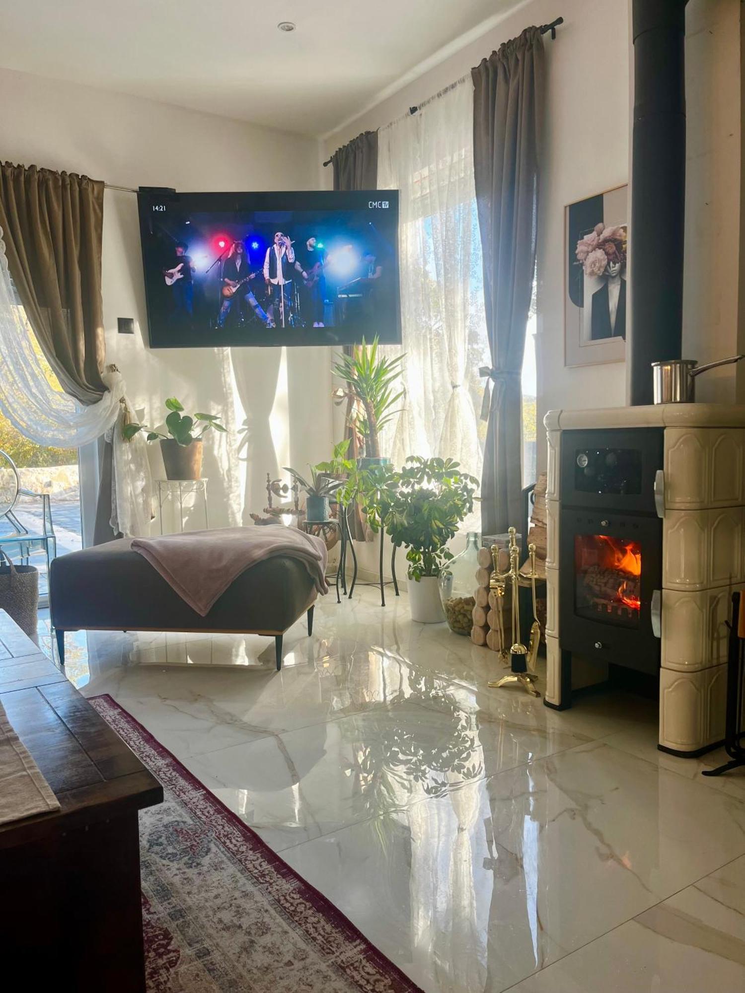 Luxury Villa Andrea Vrzika In Forest Near The Sea Zagvozd Extérieur photo