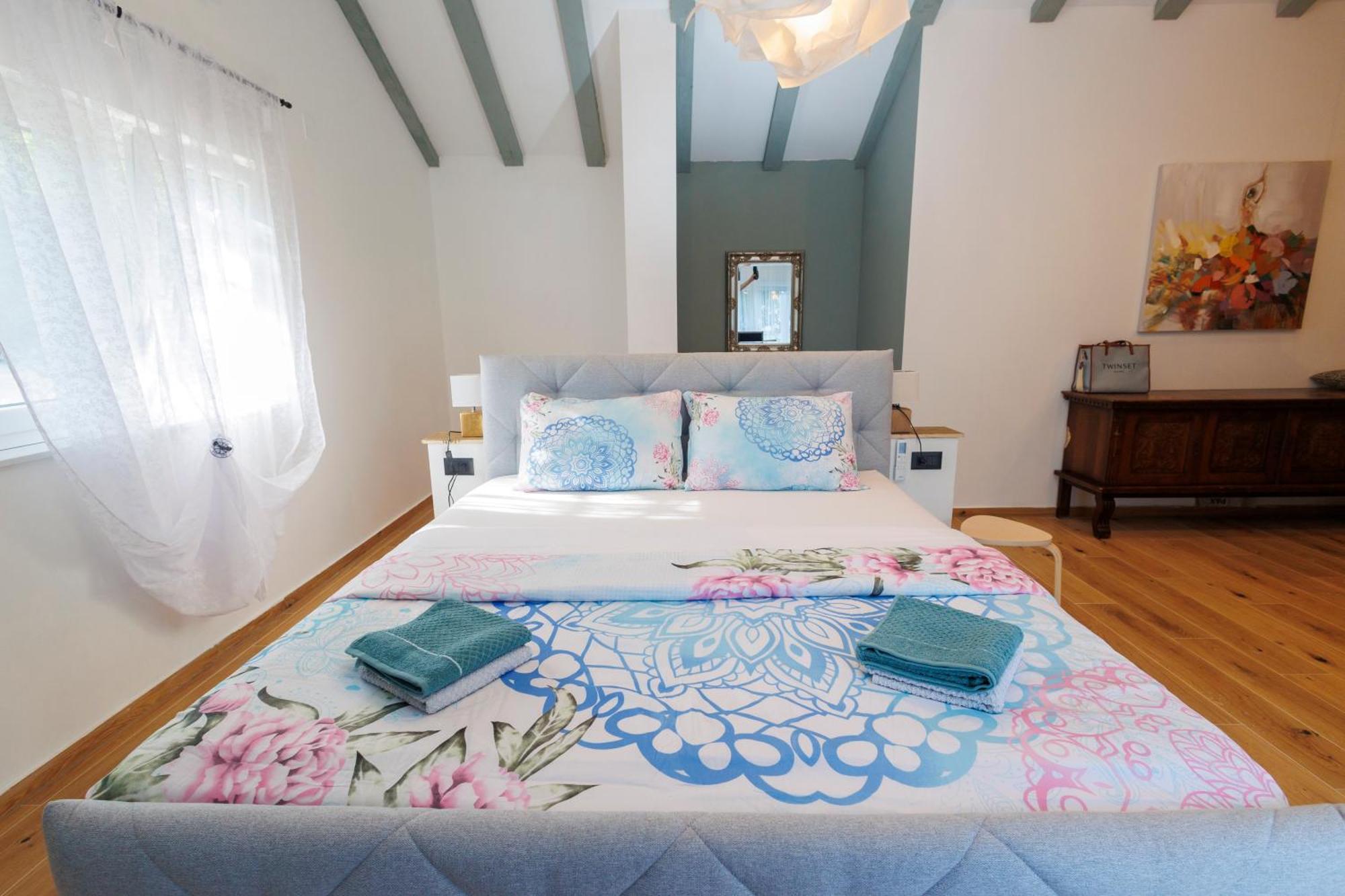 Luxury Villa Andrea Vrzika In Forest Near The Sea Zagvozd Extérieur photo