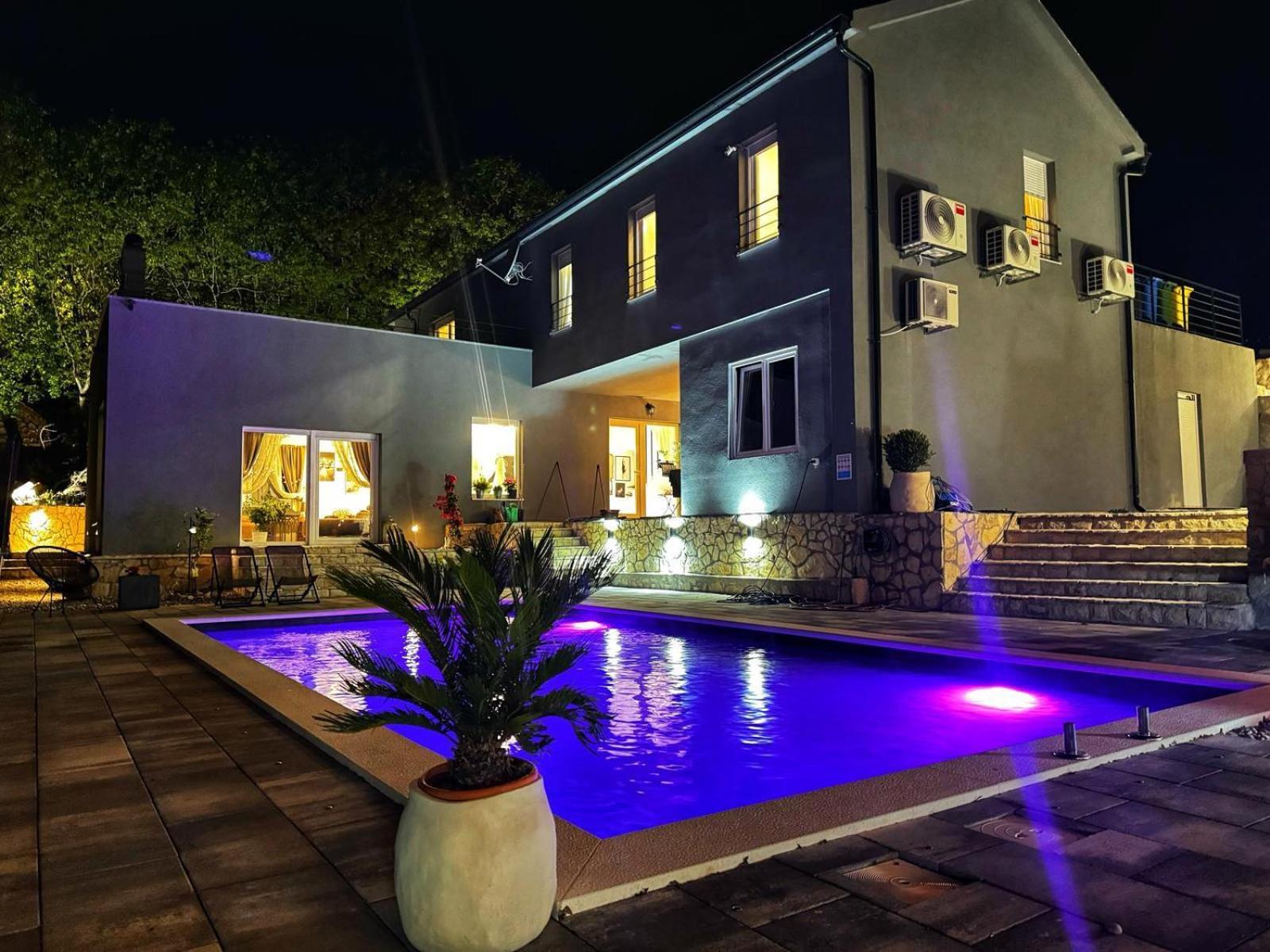Luxury Villa Andrea Vrzika In Forest Near The Sea Zagvozd Extérieur photo