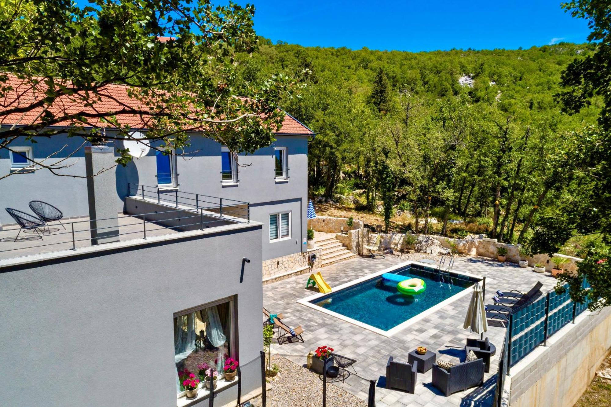 Luxury Villa Andrea Vrzika In Forest Near The Sea Zagvozd Extérieur photo